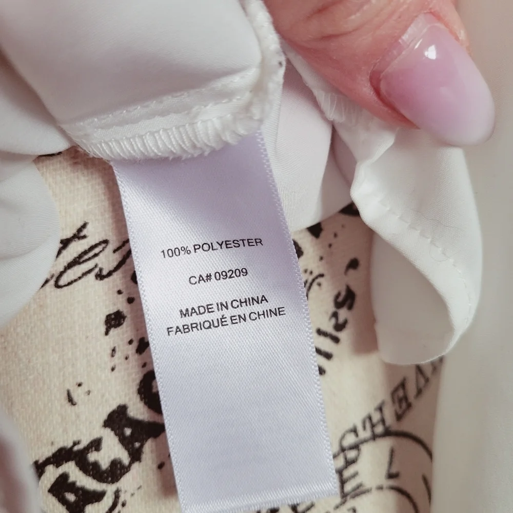 NWOT Cleo Petites White Button Down Blouse - Picture 7 of 7